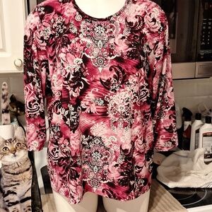 q Alia Stretch Top Size XL